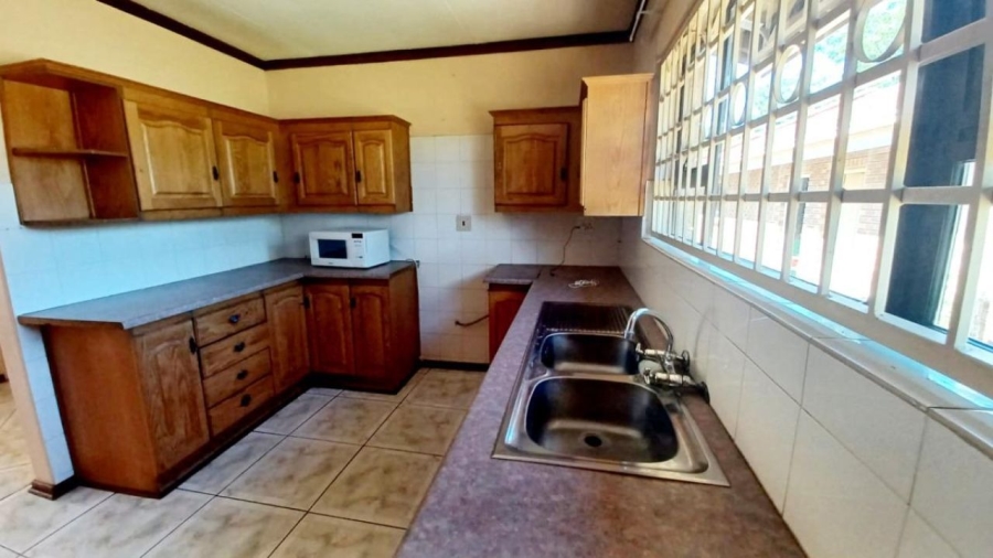 4 Bedroom Property for Sale in Groenvlei Sh Free State